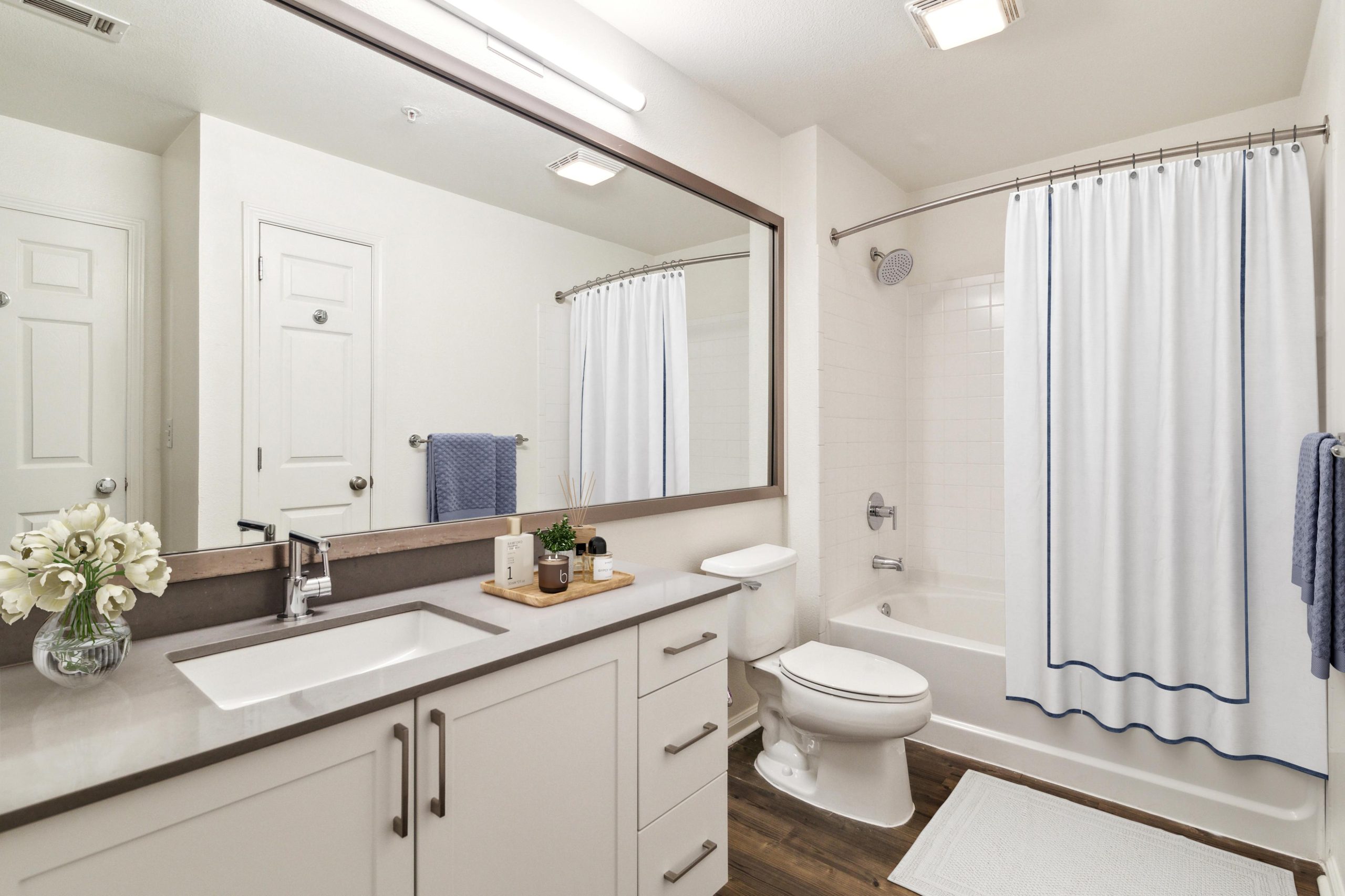 Bathroom with bathtub